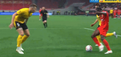 武磊替补8分钟双响破球荒 498天后再现神迹