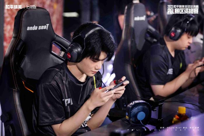 白驹留痕之下的33Svan：走向成熟的沉着与童心并