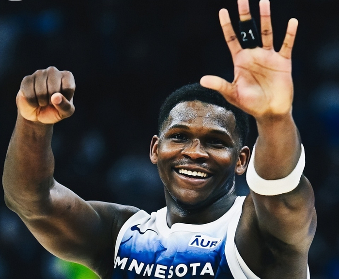 卢卡CC因特殊情况获评奖资格引规则争议