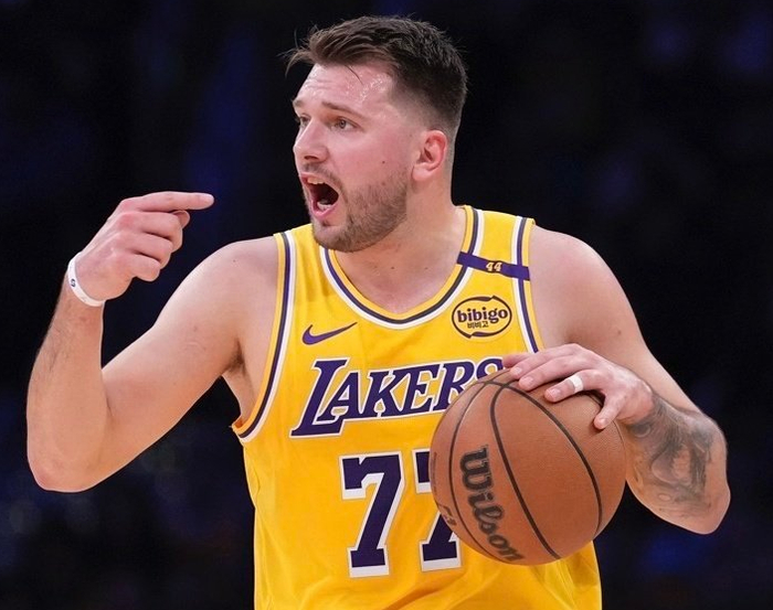 卢卡CC因特殊情况获评奖资格引规则争议