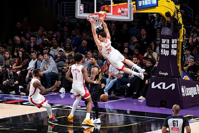 湖人两连胜扩大优势 申京数据亮眼却难救火箭